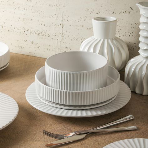 Luxury dinnerware