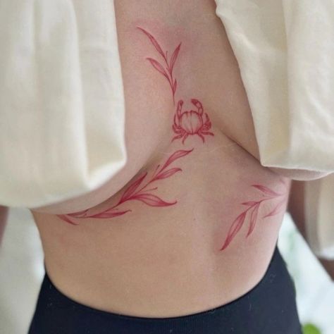 Leaves Chest Tattoo, Finger Tattoo For Women, Red Ink Tattoos, Cute Tiny Tattoos, Gothic Tattoo, Stylist Tattoos, Dainty Tattoos, Red Leaves, Feminine Tattoos