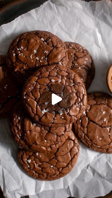 Ooey Gooey Bars, Gooey Bars, Recipe Cookies, Cookie Pie, Ooey Gooey, Brownie Cookies, December 11, Christmas Goodies, Cookie Desserts