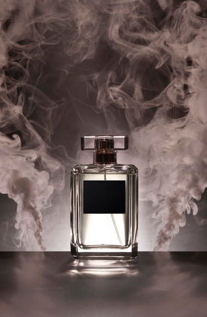 Fragrance Photography, Parfum Chanel, Glass Photography, Perfume Bottle Design, Jean Patou, Art Fractal, Perfume Photography, Perfume Ad, Perfume Packaging