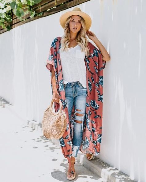 Kimono Summer Outfit, Kimono Outfits, Mode Kimono, Kimono Outfit, Estilo Hippie, Bohemian Summer, Cute Summer Outfits, Ladies Dress Design, Mode Style