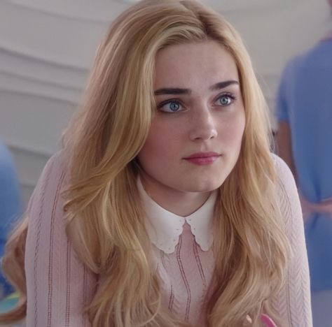 Meg Donnelly Addison, Addison Wells Icons, Addison Wells Aesthetic, Meg Donnelly Icons, Meg Donnelly Zombies, Zombies Addison, Addison Zombies, Blonde Characters, Disney Zombie