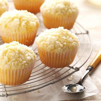 Lemon Crumb Muffins, Pound Cake Muffins, Cup Recipes, Crumb Muffins, Muffin Cup, Muffin Streusel, Lemon Muffins, Muffin Batter, Lemon Pound Cake