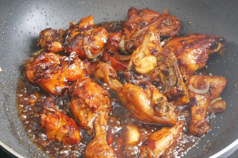 Chicken in Soya Sauce Chicken Soya Sauce Recipe, Soya Sauce Recipe, Fried Shallots, Soya Sauce, Fish Sauce, Sauce Recipes, Chicken Dishes, Gravy, Ingredients Recipes