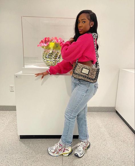 Pink Bottega Sneakers Outfit, Women Balenciaga Sneakers Outfit, Balenciaga Runners Outfit Black Women, Balenciaga Outfit Black Women, Cute Outfits Black Women Winter, Outfits With Balenciaga Shoes, Black Balenciaga Sneakers Outfit, Balenciaga Boots Outfits, Balenciaga Outfit Women