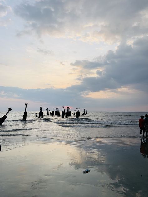 Kozhikode beach..kerala India Nature, Kozhikode Beach Aesthetic, Kozhikode Beach Video, Calicut Beach Photography, Calicut Beach Night, Kozhikode Beach Photography, Kozhikode Beach Night, Kozhikode Beach, Calicut Beach