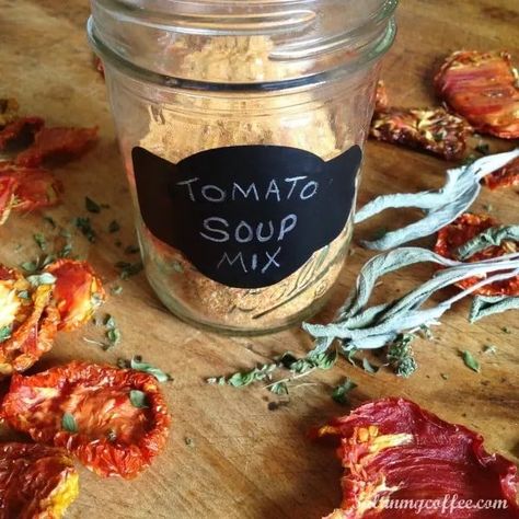 How to Make Tomato Soup Mix - Salt in my Coffee Making Dehydrated Soup Mixes, Dehydrator Soup Mixes, Dry Soup Mix Recipes, Dehydrating Vegetables, Homemade Soup Mix, Emergency Meals, Jar Food Gifts, Cook From Scratch, Dry Soup Mix