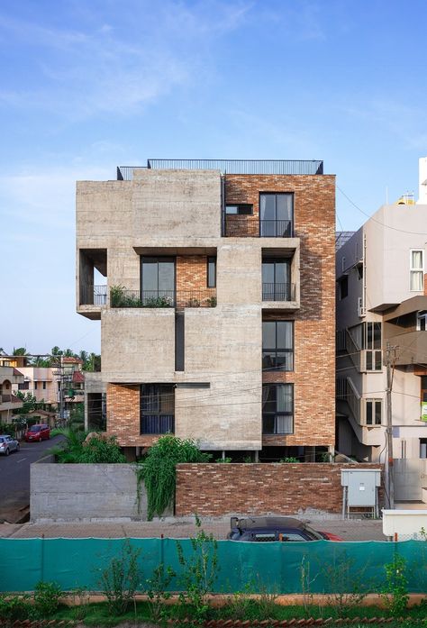 concrete and brick interplay on multi-layered residence's geometric facade by rahul pudale Brick And Concrete Facade, Geometric Facade, Concrete And Brick, Landscape Bricks, Block Of Flats, Architecture Elevation, Concrete Facade, Japan Architecture, Container Architecture