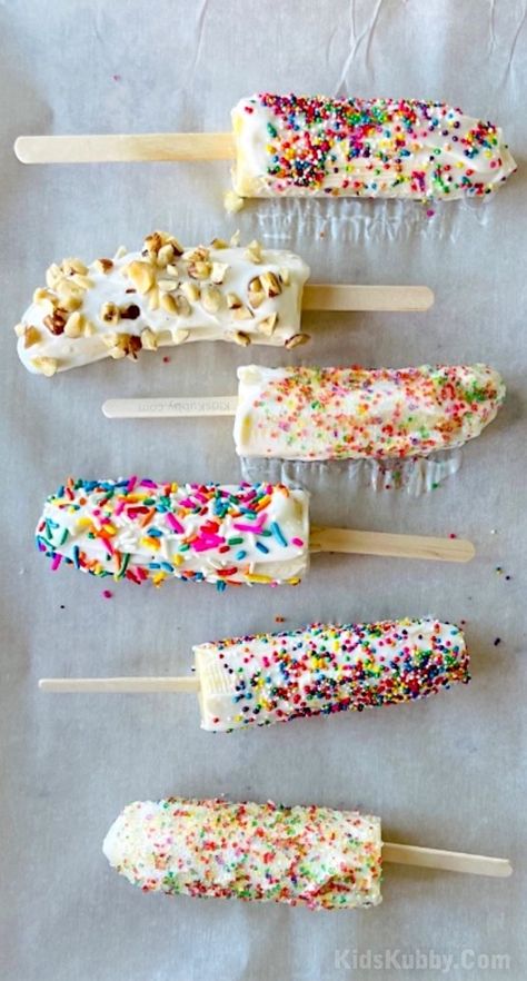 Banana Yogurt Pops, Frozen Banana Yogurt Pops, Toddler Food Activities, Toddler Cooking Activities, Fruit Ideas For Kids, Healthy Kid Snacks, Snack Food Ideas, Birthday Party Meals, Healthy Birthday Treats