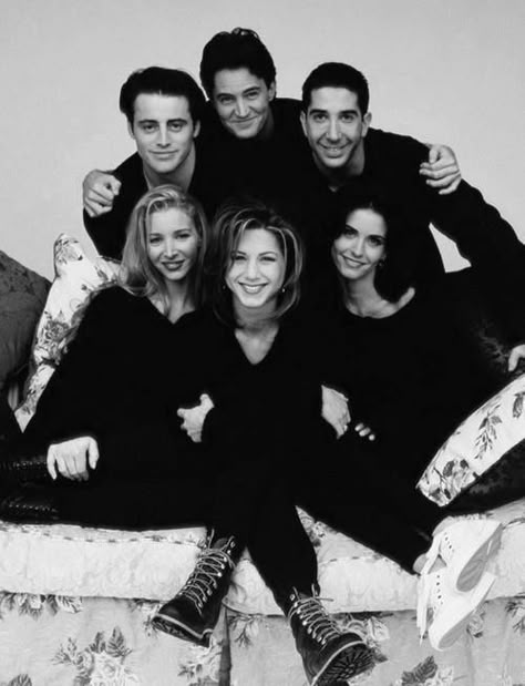 Friends Friends Serie, Friends Best Moments, Friends Poster, Ross Geller, Friends Cast, Friends Tv Series, Joey Tribbiani, Friends Moments, 사진 촬영 포즈