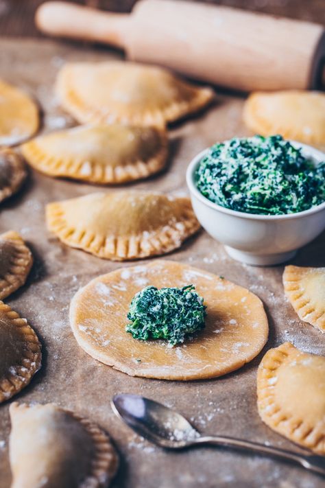 Ravioli With Mushrooms, Vegan Ravioli, Spinach Ravioli, Vegan Spinach, Fried Mushrooms, Mini Cheesecakes, Idee Pasto Sano, Ultimate Comfort Food, Simple Recipe