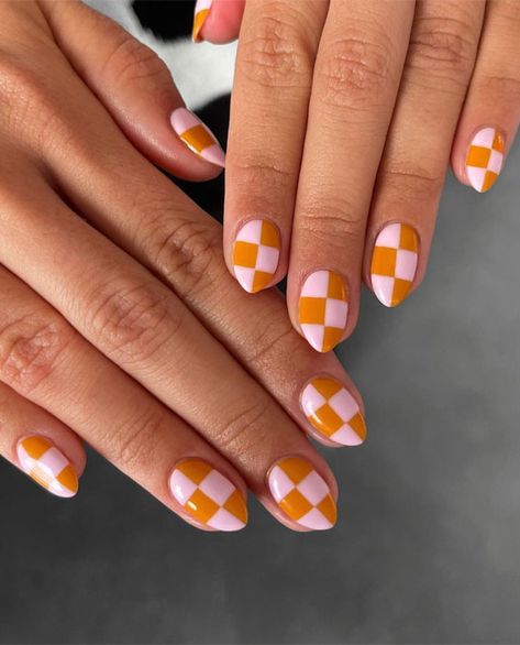 brown checkerboard nails, short nail art designs, short nails, trendy short nails, cute short nails Shorter Nails, Checkered Nails, Short Nails Art, Short Nail, Short Nail Designs, Healthy Nails, Unique Nails, Short Acrylic Nails, Love Nails