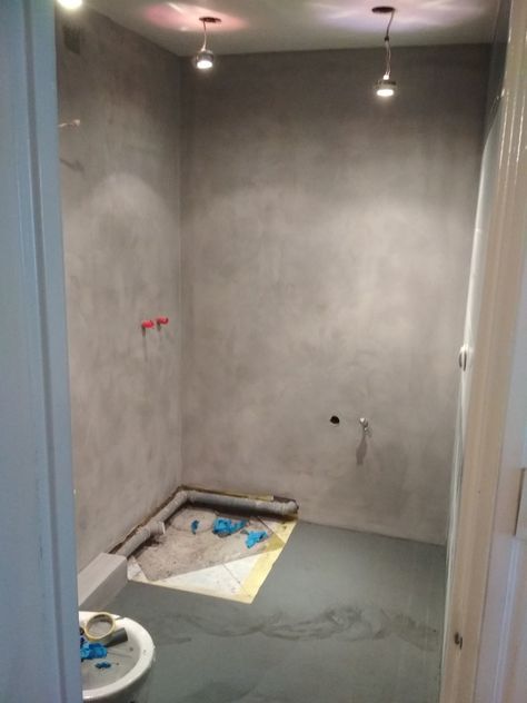 Showers That Are Not Tile, Cement Tile Bathroom Shower Wall, Sm Bathroom Ideas, Concrete Walk In Shower No Door, Small Bathroom Ideas Microcement, Concrete Shower Ideas Small Bathrooms, Cement Wall Bathroom Ideas, Microcement Tiles Bathroom, Concrete Over Shower Tile