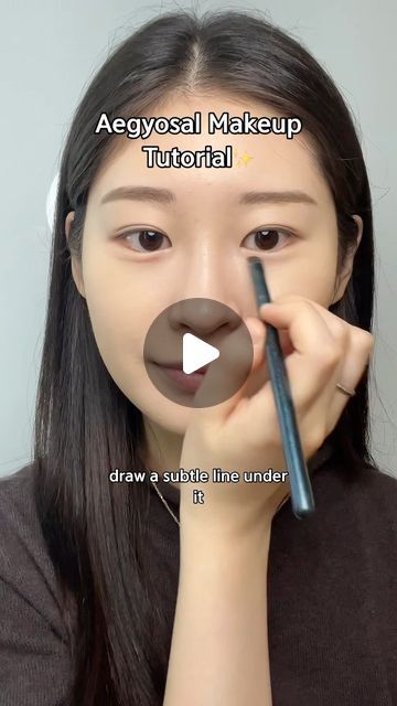 Minseon on Instagram: "Aegyosal makeup tut💞😙 #kbeauty #koreanmakeup #makeup" How To Korean Makeup, Natural Makeup For Asian Women, Aeyogsal Makeup, Asian Makeup Glasses, Makeup For Asian Women, Japan Makeup Look, Asian Eye Makeup Tutorial, East Asian Makeup, Chinese Eye Makeup