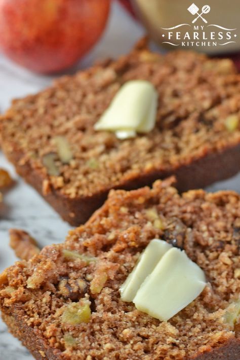 Apple Walnut Bread Recipe, Apple Walnut Bread, Walnut Bread Recipe, Apple Bread Recipe, Bread Pudding With Apples, Apple Fritter Bread, Apple Walnut, Walnut Bread, Apple Bread