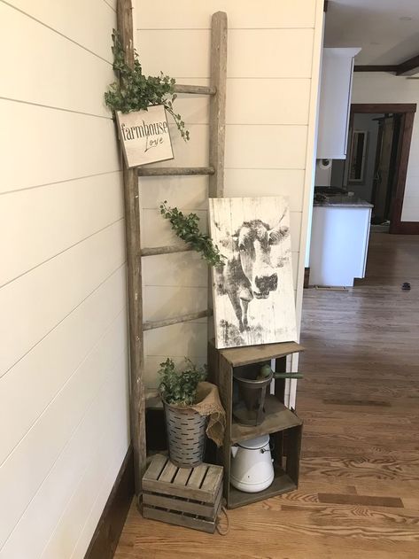 #rustichomedecor #farmhouseideas #modernfarmhouse Blanket Ladder Dining Room, Blanket Ladder Corner Decor, Orchard Ladder Decor, Wooden Ladder Decor Living Room, Western Ladder Decor, Indoor Ladder Decor Ideas, Decorating With A Ladder, Farmhouse Corner Decor, Living Room Ladder Decor