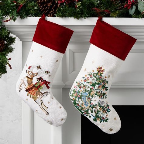 Celebrate the magic of the season with our festive cotton stocking featuring vintage-style artwork inspired by the legendary 19th-century American poem "A Visit from St. Nicholas." It's destined to bring precious memories for many holiday seasons to come. Made of 100% cotton. Velvet loop for hanging. Each stocking can be personalized. A Williams Sonoma exclusive. Personalized Christmas Stockings Etsy, Traditional Christmas Stocking, Christmas Style, Halloween Menu, Vintage Stockings, Table Setting Inspiration, Twas The Night, The Night Before Christmas, Jingle All The Way