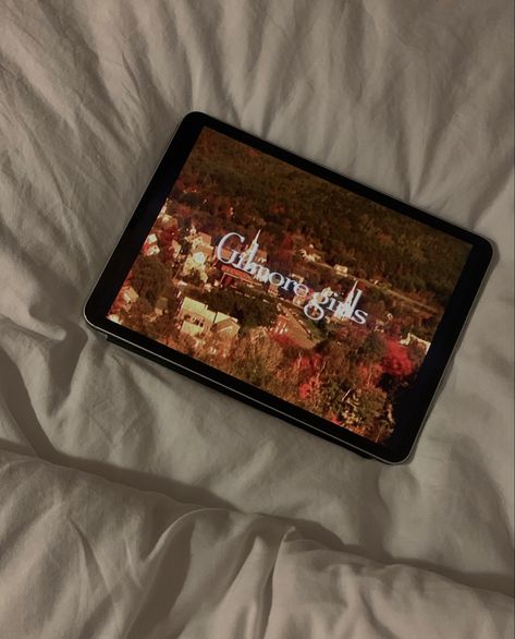 Ipad Netflix Aesthetic, Netflix Shows Aesthetic, Watching Shows Aesthetic, Watching Gilmore Girls Aesthetic, Watching Netflix Aesthetic, Downtown Widgets, Widgets Fall, Carrd Aesthetic, Autumn Widgets