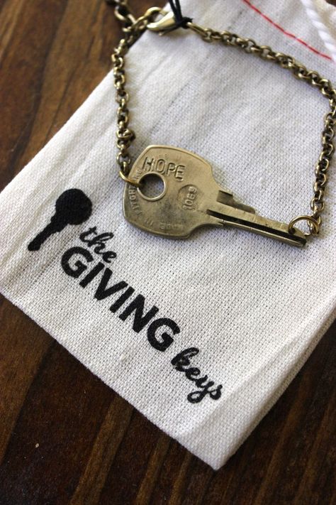 The Giving Keys Bracelet | Diy Jewelry Tray, Key Crafts, Giving Keys, Driftwood Jewelry, Key Bracelet, Old Keys, Jewelry Displays, Key Jewelry, Peridot Pendant