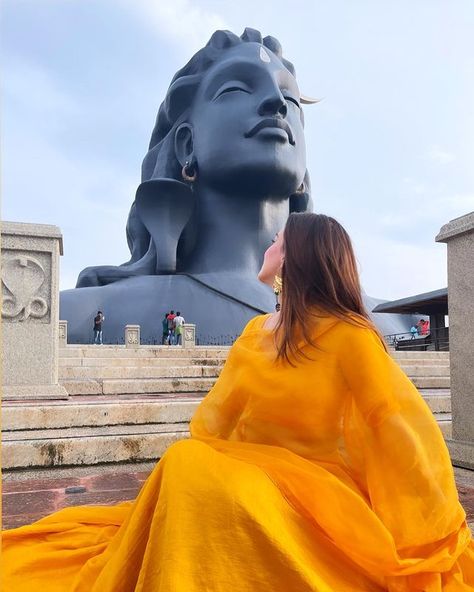 Isha Yoga, Shraddha Arya, Temple Photography, Lord Wallpapers, Yellow Lehenga, Shiva Lord, Shiva Photos, Travel Pictures Poses, Self Portrait Poses