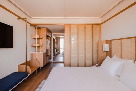 Surfer Room, Calming Interiors, Hotels Portugal, Timber Slats, Garden Suite, Outdoor Daybed, Hotel Interiors, Luxury Suite, Luxury Rooms