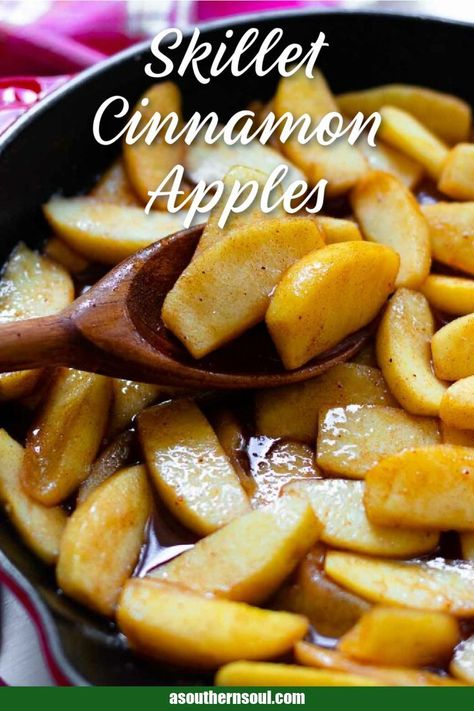 Apple Skillet, A Southern Soul, Crockpot Chicken Thighs, Apple Recipes Easy, Easy Skillet, Fried Apples, Cooked Apples, Cinnamon Apple, Apple Pies Filling