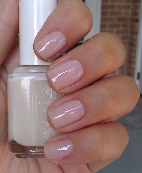 Essie Allure, Essie Nails, Stars Nails, Middleton Wedding, Spring Nail Polish, Nagellack Trends, Nail Polish Trends, Essie Nail Polish, Essie Nail