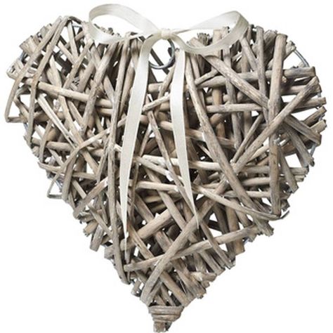 Natural Wicker Heart Decoration 10 x 10 cm (2.47 CAD) ❤ liked on Polyvore featuring home, home decor and heart home decor Bannister Garland, White Twig Tree, Diy Interior Design Projects, Wicker Heart, Heart Home Decor, Mothersday Gift, Rustic Chic Decor, Wicker Hearts, Valentines Day Date