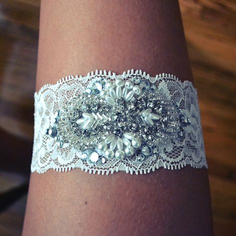 DIY Wedding garter! NEVER thought of this! So much cheaper than buying one, especially since you will never use it again! Next on my DIY list for sure! Wedding Garter Diy, Diy Garter, Sentimental Wedding, Diy Rhinestone, Wedding Garter, Rhinestone Wedding, Wedding Wishes, Here Comes The Bride, Wedding Attire