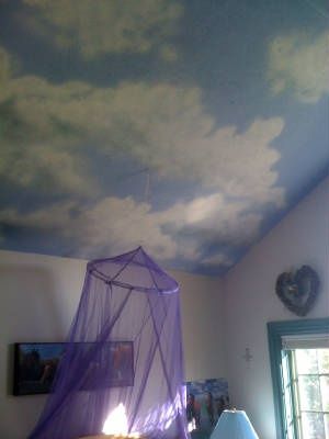 Blue ceiling white clouds Cloud Painted Ceiling, Room Ceiling Ideas, Kids Room Ceiling, Cloud Bedroom, Painted Skies, Cloud Ceiling, Sky Ceiling, Scandinavian Design Bedroom, Blue Ceilings