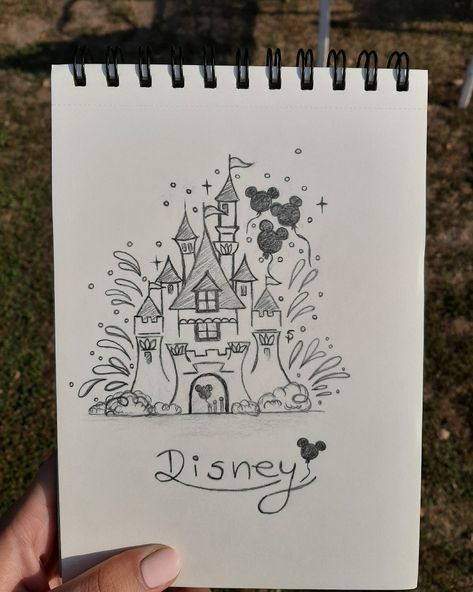 Disney Castle Easy Drawing, Drawing Disney Castle, Walt Disney Castle Drawing, How To Draw Disney Castle, Disney Castle Drawing Simple, Disney Sketchbook Ideas, Disney Castle Painting Easy, Disney World Castle Drawing, Disney World Drawings