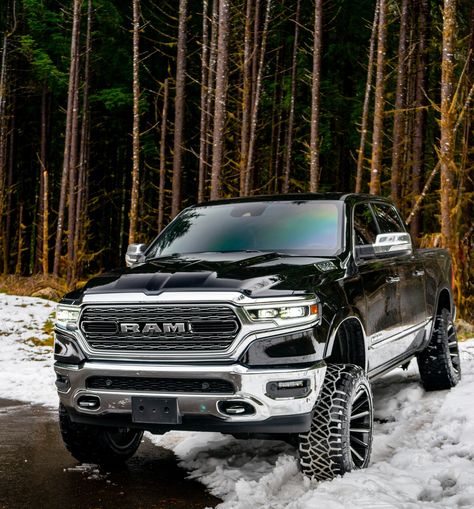 Ram 1500 Limited with 5" Rough Country Lift Kit with AIR RIDE, V2 monotube shocks, 35x12.5 @@nittotire Ridge Grappler, 22x12 -44 offset @hostilewheels Typhoons Bladecut @liftedlimited5.7 #ramtrucks #liftedram #roughcountry Ram Trucks Lifted, Ram 1500 Custom, Lifted Ram, Ram Trucks 1500, Dodge Ram Diesel, 2018 Dodge Challenger Srt, Chevy Trucks Silverado, Ram Cummins, Dream Trucks