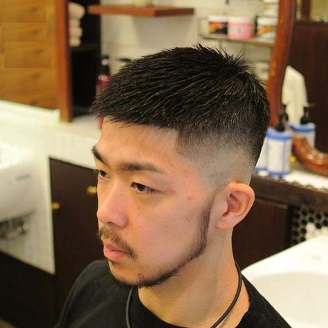 Asian men's hairstyles 15 ideas: Embodying style and tradition - mens-talk.online Asian Men Hairstyle Short Fade, Short Hair Asian Men, Asian Fade Haircut, Asian Men Short Hairstyle, Hairstyles 15, Very Short Hair Men, Crew Cut Haircut, Haircuts For Balding Men, Young Men Haircuts