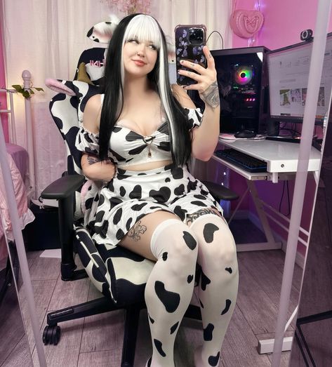 🖤🤍 me? Obsessed with cows? Absolutely 🖤🤍 - @technisport gaming chair - @moeflavor outfit - @nekofamshop ears - - #cowcosplay #cows #cosplayersofinstagram #thickcosplayer #thickthighssavelives #curvyconfidence #animewaifu #cowprint #cowears #gamergirlsetup #gamingchair #kawaiigirl #kawaiigamer #cosplay #gamingcommunity #gamingsetup #waifumaterial Cow Cosplay, Cow Ears, Thick Thighs Save Lives, Waifu Material, Kawaii Girl, Gaming Chair, Gamer Girl, Cow Print, Cow