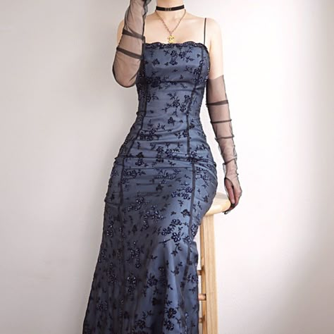 Winter Formal Dresses Long Vintage, Prom Dresses Sapphire Blue, Night Sky Dress Formal, Masculine Prom Dress, 90 Dresses Style, 90’s Prom Dresses, 90’s Prom Dress, Fairy Grunge Prom Dress, 90s Dresses Formal