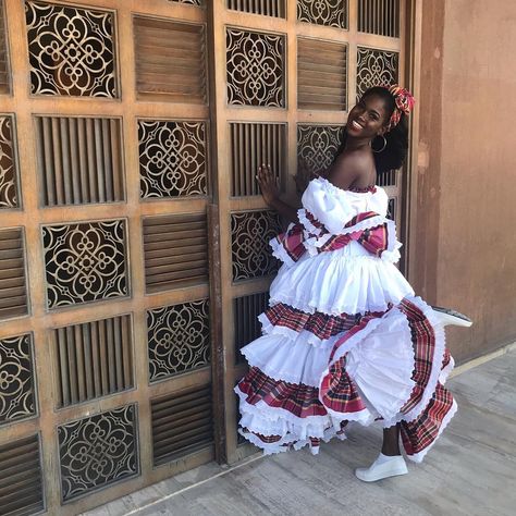 Wearing The Jamaican National costume ‘The Bandana’ for the dances of the World auditions. 🇯🇲 #missjamaicaworld  #missworld2018… Jamaican Folklore, Jamaican Aesthetic, Jamaica Dress, Jamaican Dress, Reggae Fashion, Jamaican Clothing, January Outfits, Jamaican Wedding, Jamaica Outfits