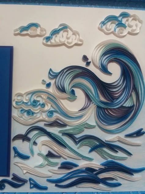 Ocean Waves - quilled by: Ada Gordana Mudri? Paper Quilling Waves, Quilling Ocean, Paper Waves, Diy Craft Paper, Patchwork Cards, Diy Quilling Crafts, Quilling Flower Designs, Waves Tutorial, Paper Quilling Flowers