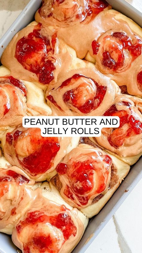 Peanut Butter And Jelly Rolls Peanut Butter Jelly Recipes, Butter Roll Recipe, Buttery Rolls, Sweet Roll Recipe, Baking Secrets, Peanut Butter Roll, Drink Recipes Nonalcoholic, Bread Shaping, Jelly Rolls