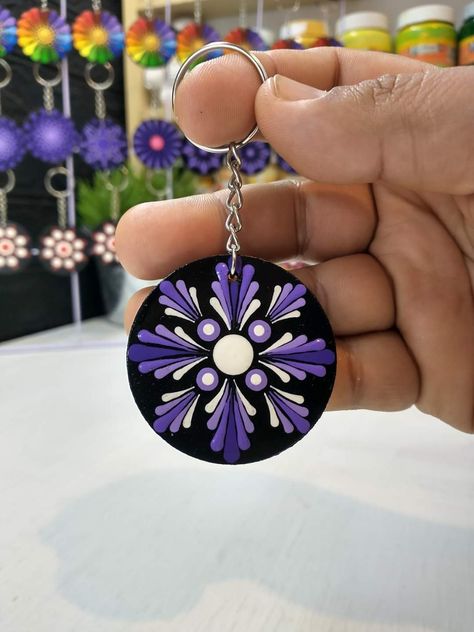 Dot Mandala Keychains, Dot Mandala Magnets, Dot Mandala Keychain, Diy Thread Earrings, Dot Painting Tools, Handmade Rakhi Designs, Tissue Paper Flowers Diy, Mandala Jewelry, Keychain Craft