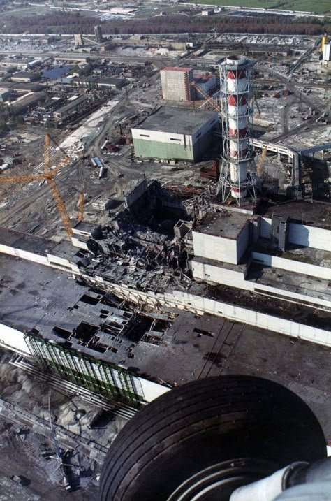 Nuclear Physics Aesthetic, Chernobyl 1986, Nuclear Explosion, Chernobyl Nuclear Power Plant, Nuclear Physics, Chernobyl Disaster, European Aesthetic, Nuclear Power Plant, Human Poses Reference