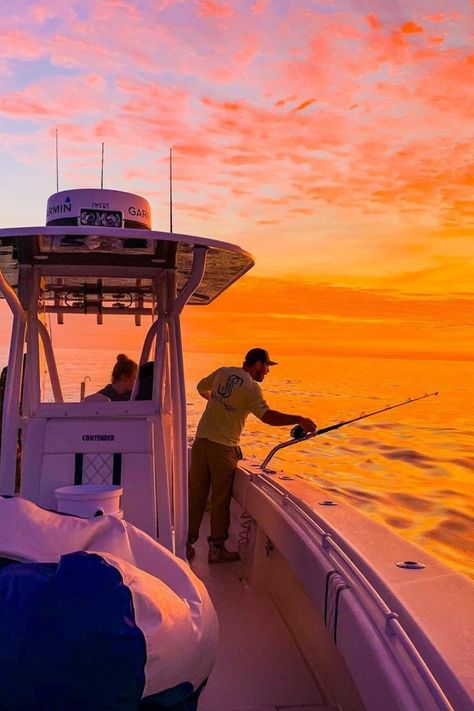 Deep Sea Fishing Boats, Things To Do In Panama, Offshore Boats, Shell Island, Florida Travel Guide, Big Game Fishing, Offshore Fishing, Fishing Adventure, Charter Boat