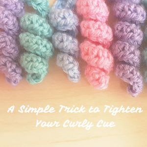 Making a Tight Crochet Curly Tail Also Known as a ‘Curly Cue’ – Nearest'n'Dearest Spiral Crochet Pattern, Crochet Curls, Crochet Hair Accessories, Treble Crochet Stitch, Tight Curls, Crochet Unicorn, Crochet Stitches Patterns, Crochet Applique, Crochet Baby Patterns