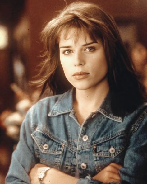 Vsp coloring Sidney Prescott Icon, Sidney Scream, Scream Characters, Sidney Prescott, Scream 1, Neve Campbell, Scream Franchise, Slasher Film, Scream Movie