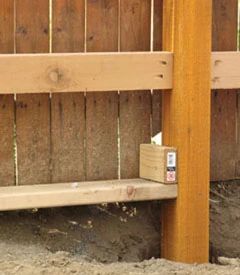 Fence Tips from a Pro2 Diy Fence Ideas Cheap, Fence Post Repair, Stockade Fence, Good Neighbor Fence, Wood Fence Installation, Wood Fence Gates, Wood Fence Post, Diy Backyard Fence, Backyard Covered Patios