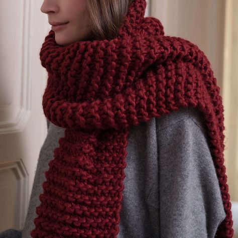 Free Knitting Patterns | Yarnspirations Crochet Red Scarf, Chunky Scarf Knitting Pattern, Chunky Knit Scarves, Vogue Knitting, Crochet Clothes For Women, Scarf Knitting Patterns, Easy Knitting Patterns, Crochet Cardigan Pattern, Scarf Crochet Pattern