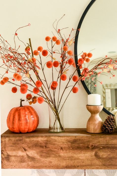 Boho Fall Decor, Fall Mantle Decor, Modern Fall Decor, Fall Fireplace, Casa Halloween, Fall Mantle, Fall Thanksgiving Decor, Modern Fall, Autumn Decorating