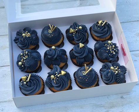 Navy Blue And White Cupcakes, Dark Blue Cupcakes, Black And Blue Cupcakes, Navy Blue And Gold Cupcakes, Navy Blue Cupcakes, Black And Gold Cupcakes Birthdays, Happy Birthday Cupcakes For Men, Royal Blue Cupcakes, Blue And Gold Cupcakes