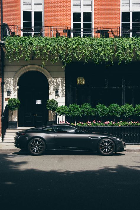 Ashton Martin, Aston Martin Bulldog, Aston Martin Dbr1, Forest Resort, Aston Martin Db11, Aston Martin Lagonda, Luxurious Cars, Lux Cars, Martin Car