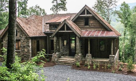 Rustic Mountain House Plans, Lodge Plans, Home In The Woods, Rustic House Plans, Plans Architecture, Mountain Cottage, Cabin Floor Plans, Mountain House Plans, Lake House Plans