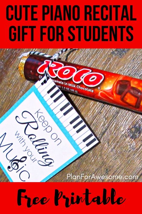 How to Plan For An Awesome Piano Recital - Free Printables! If you are a piano teacher, you will want to read this post. Tons of great ideas with free printables to go along with the brilliant ideas! Very well thought-out and super organized. PlanForAwesome Piano Recital Gifts, Music Student Gifts, Piano Gifts, Piano Ideas, Gifts For Students, Super Organized, Piano Recital, Trendy Music, Blues Piano